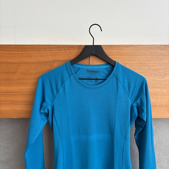 Patagonia Women's Capilene® Midweight Crew, Size XS - Picture 3 of 10